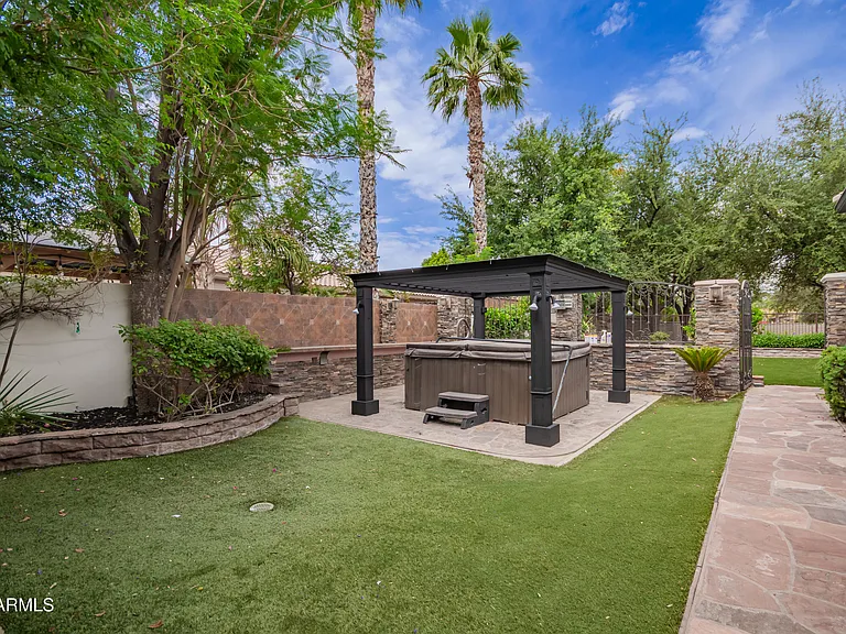 4711 E Buckboard Ct — Photo 41