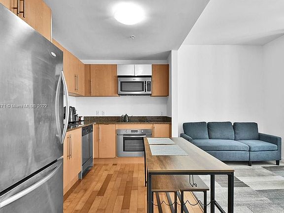 3rd image of 300 S Biscayne Blvd #T-3203