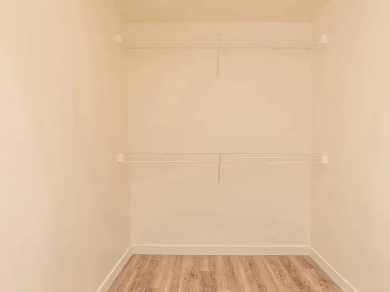 Mossdale Landing - Brand New Apartment Homes — Photo 10