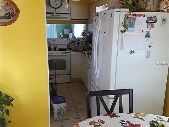 5th image of 2333 Bahamas Ct
