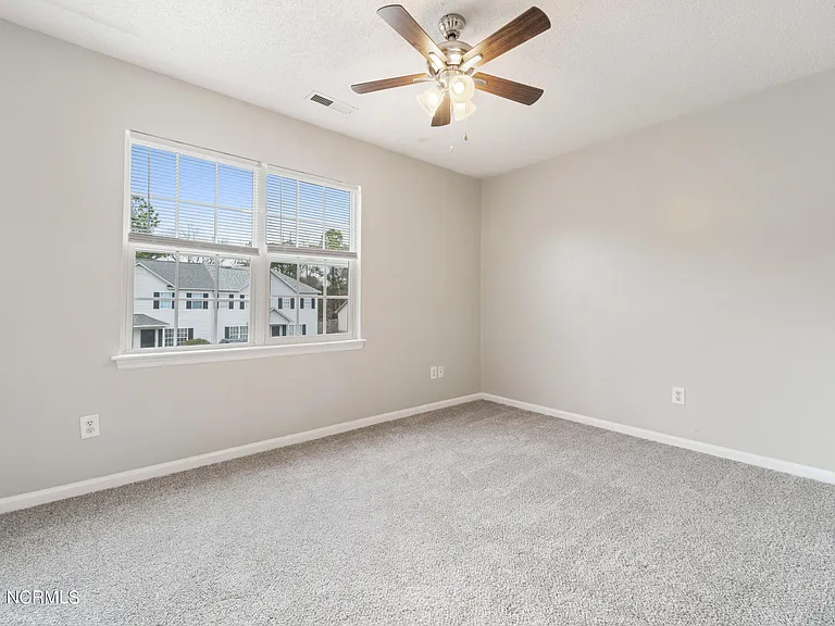 1072 W Pueblo Dr — Photo 8