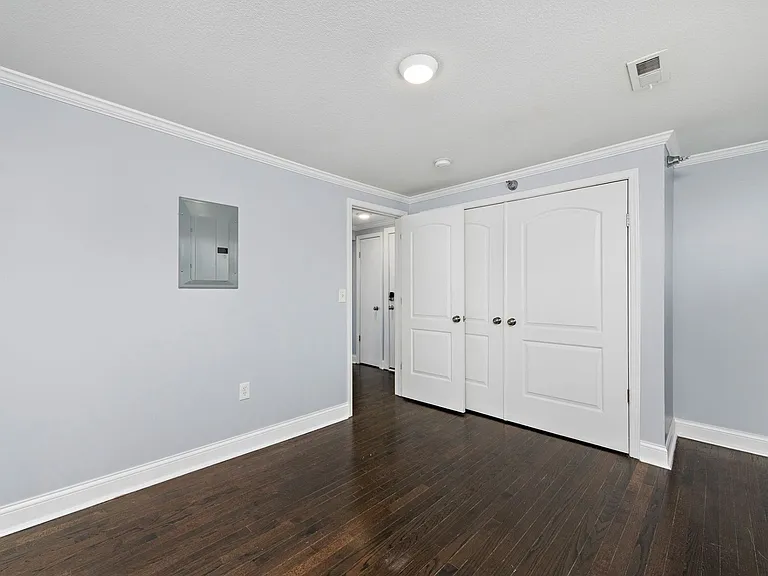 4544 Summit St — Photo 111