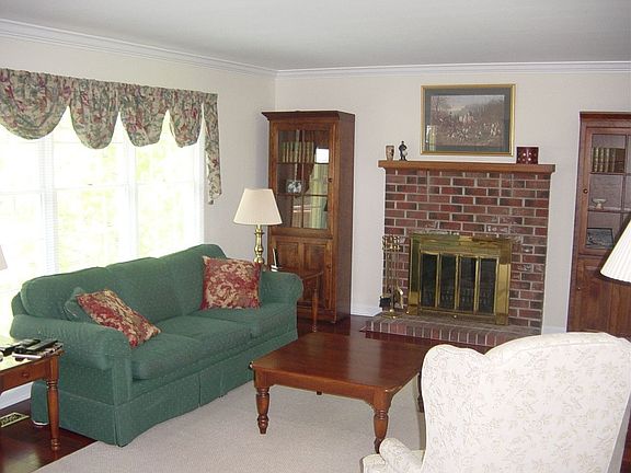 Living Room w/Brick FP 