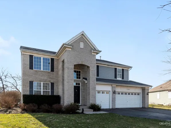 1294 Waterfront Ln, Hampshire, IL 60140