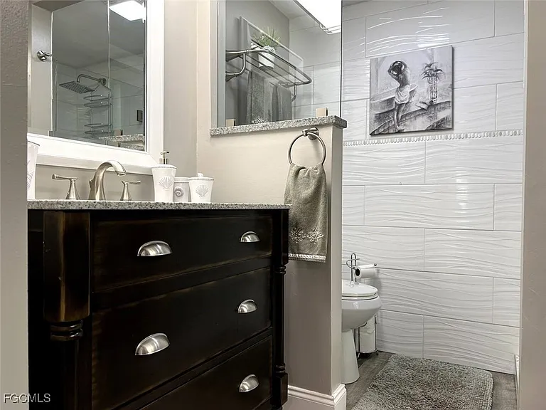 5255 Coronado Pkwy #2 — Photo 35