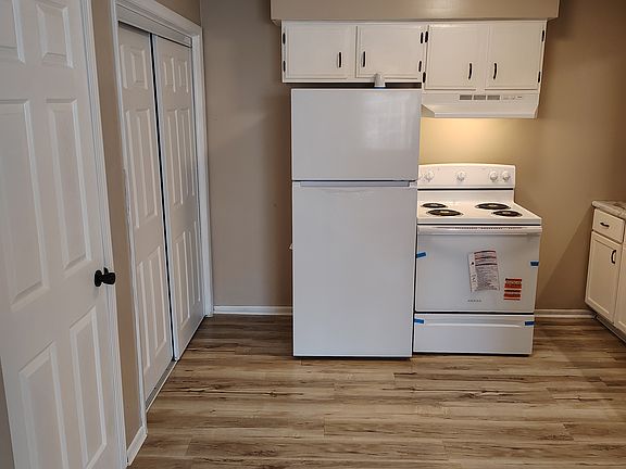 3rd image of 1353 N 2nd St #4