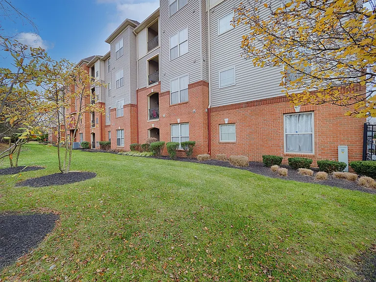 Bristol Station Apartments — Photo 23