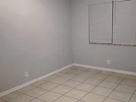 5th image of 4898 Orleans Ct APT D