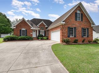 630 Tara Dr, High Point, NC 27265