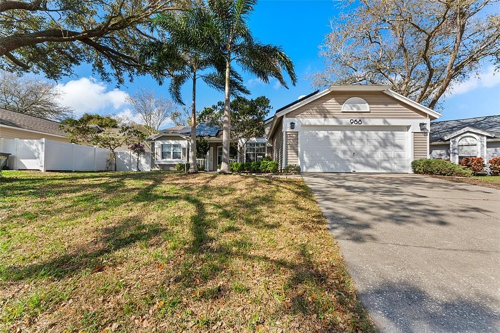 m*い様 house on the hill m*い様 house on the hill House on the Hill, first floor