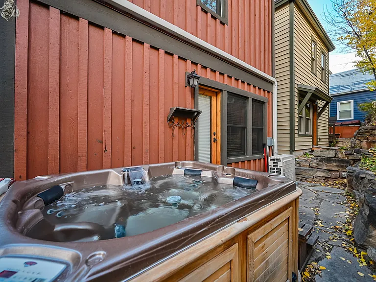 1019 Norfolk Ave — Photo 30