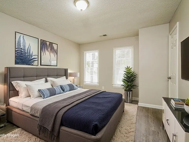 3133 Glen Hollow Dr — Photo 11