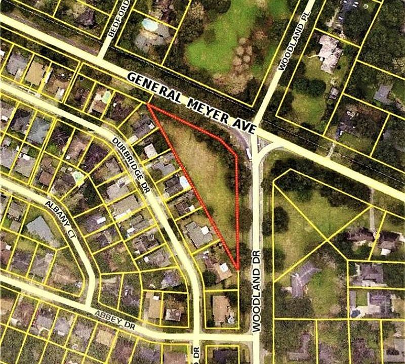 2nd image of 201 Woodland Dr