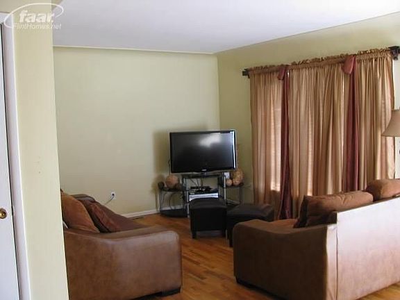 5th image of 5484 Westchester Dr