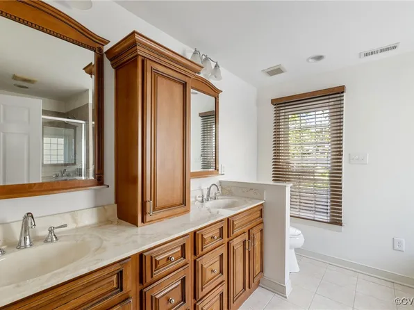 5741 Turkey Oak Rd, North Chesterfield, VA 23237