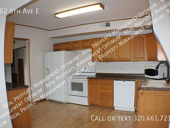 4th image of 702 5th Ave E