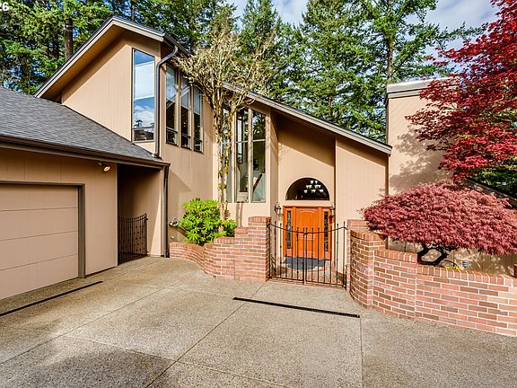 3rd image of 3506 Spring Blvd