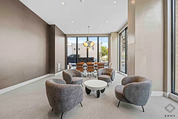 Rented by ERNY LLC | media 12