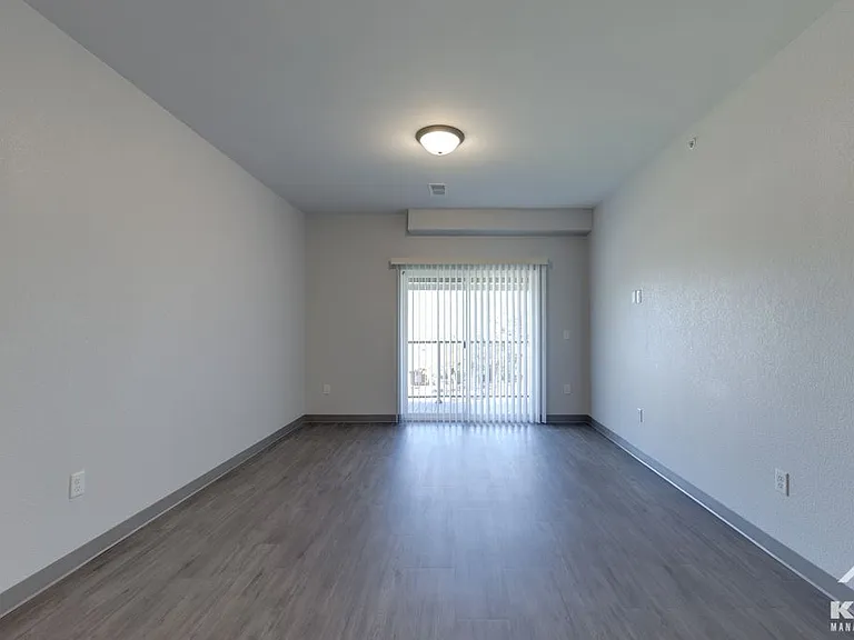 Indian Point Apartments — Photo 48