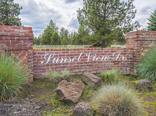 20240 Moonlight Ct, Bend, OR 97702