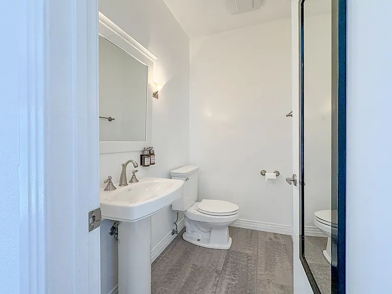 1733 Malcolm Ave #7 — Photo 11
