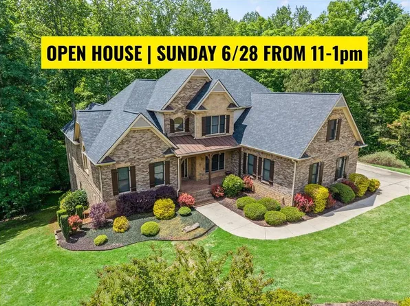 4726 Quailwood Dr, Flowery Branch, GA 30542