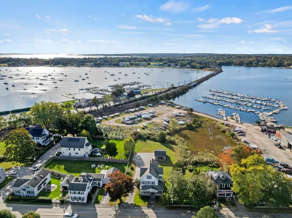 218 North Water Street, Stonington, CT 06378