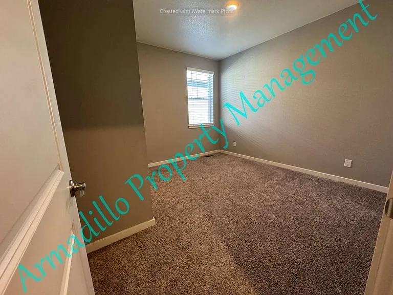 1902 Thundercloud Dr — Photo 15