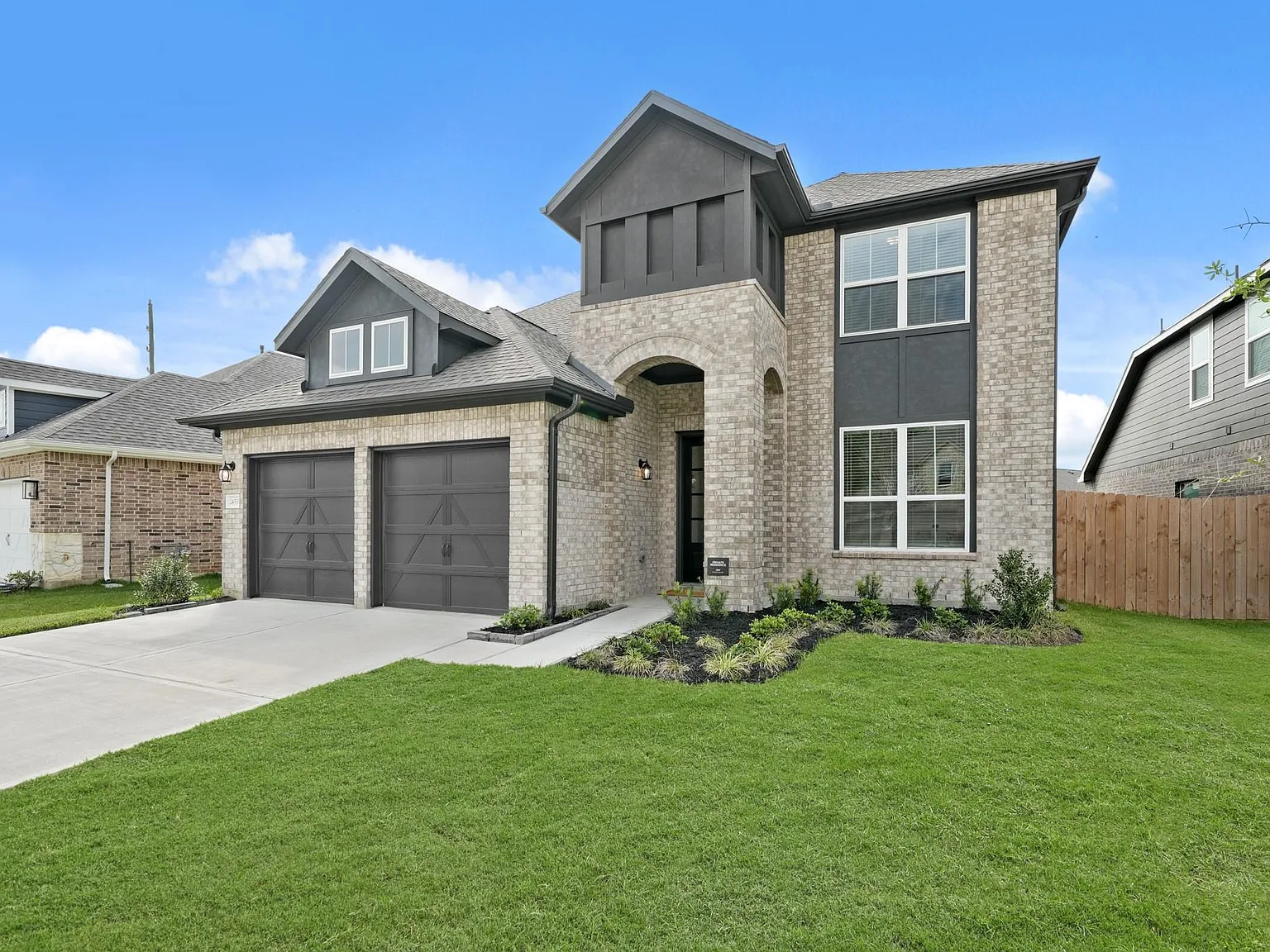 4 bed, 3.5 bath, 2513 sqft, $2,999 — Photo 4