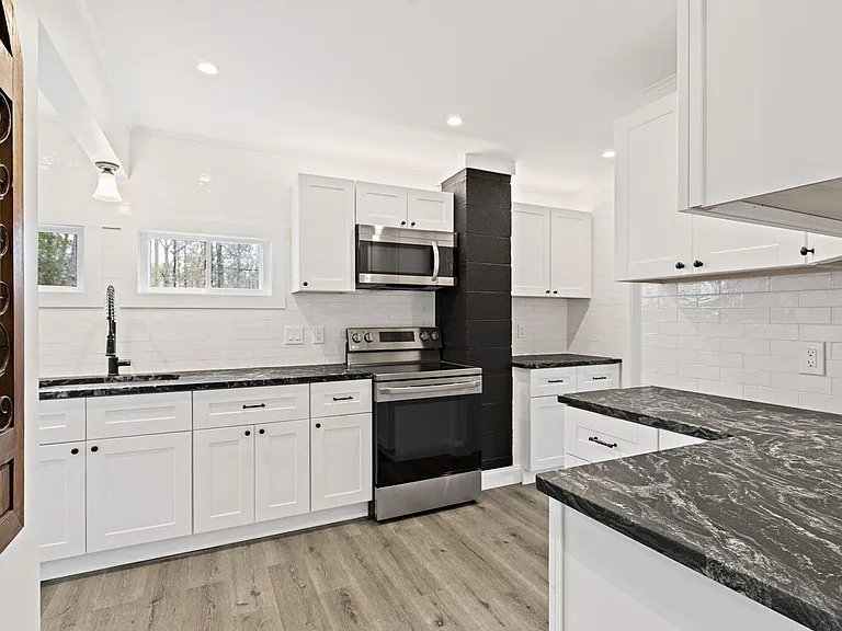 151 Mill St — Photo 26