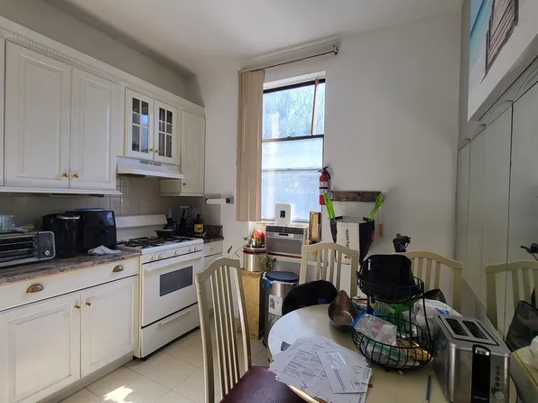 1506 Summit Avenue image 15 of 44