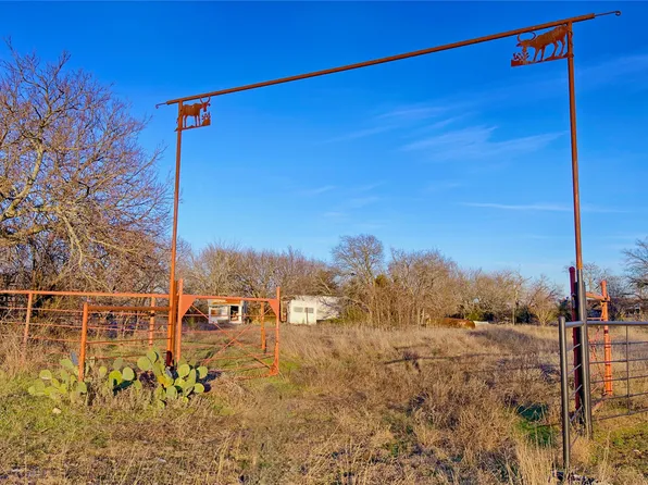 737 Fm 677 N, Saint Jo, TX 76265