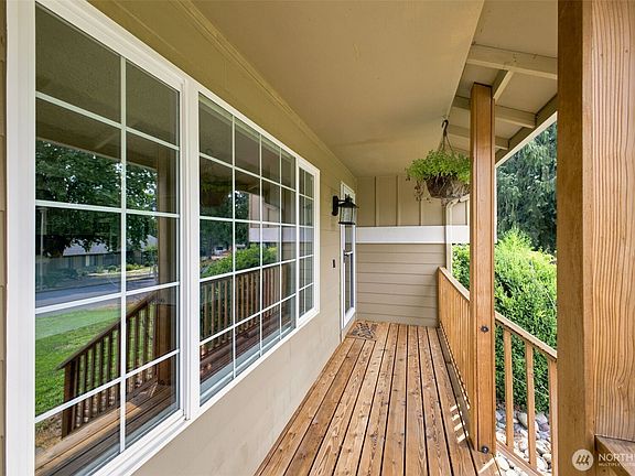 2nd image of 2417 SE Higgins Drive