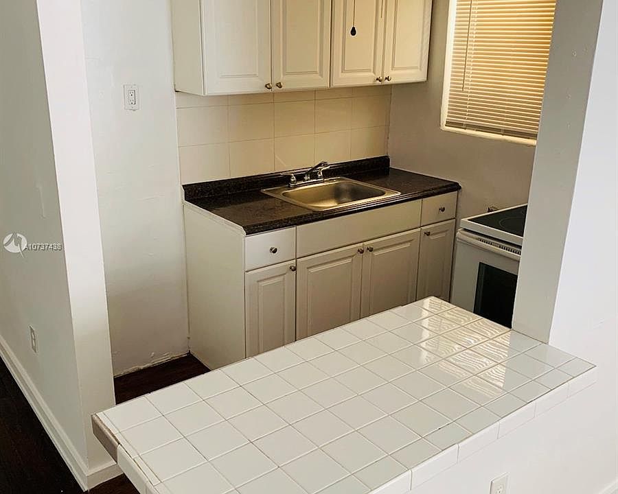 1st image of 1611 Pennsylvania Ave APT 7