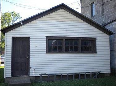 3rd image of 323 E Market St
