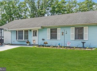 5 Midship Dr, Barnegat, NJ 08005