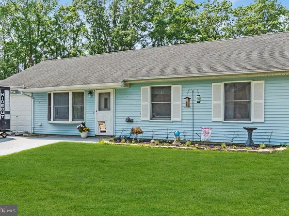 5 Midship Dr, Barnegat, NJ 08005