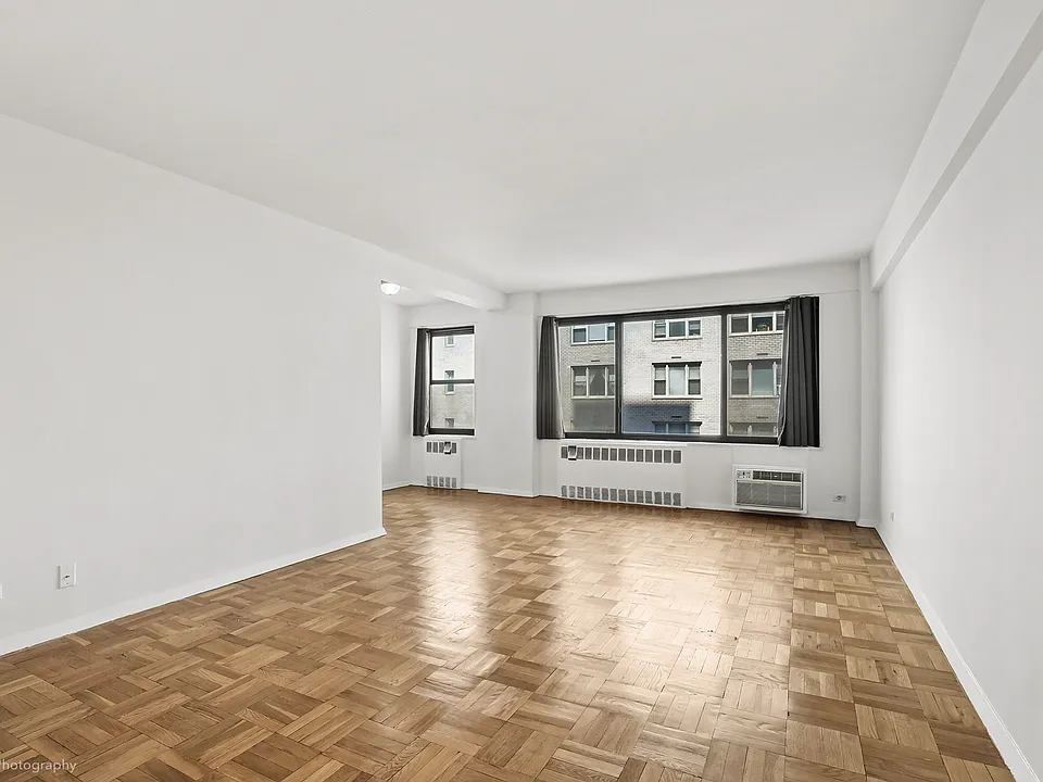 200 E 36th St #9F
