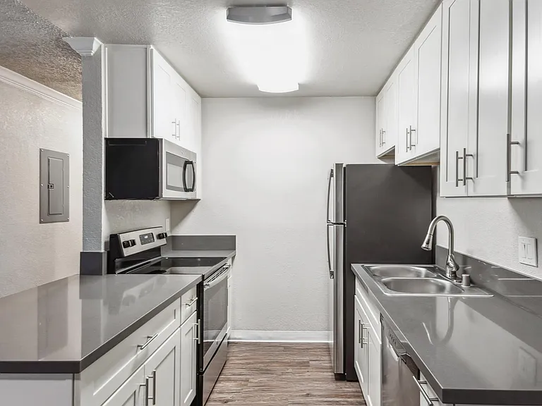 Ballena Village Apartment Homes — Photo 6