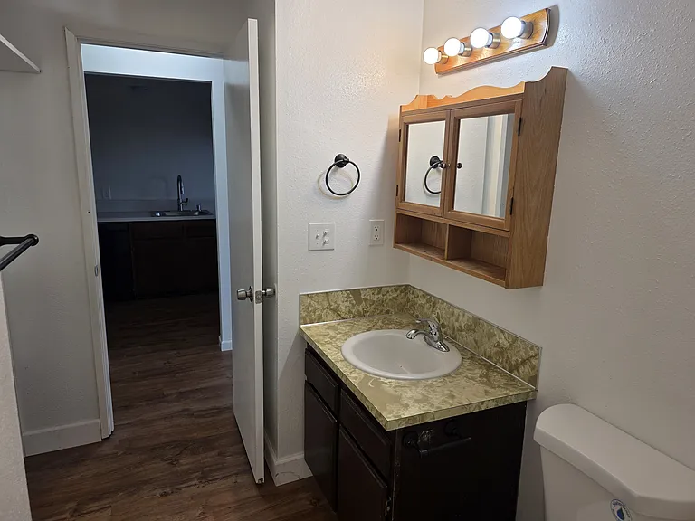 223 NW Nye St #4 — Photo 8