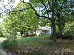 1007 Old Thompson Ave, Lancaster, SC 29720