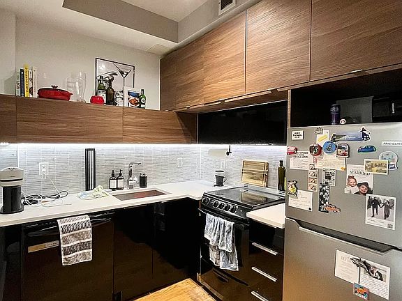 4th image of 74 Maujer St #3Z