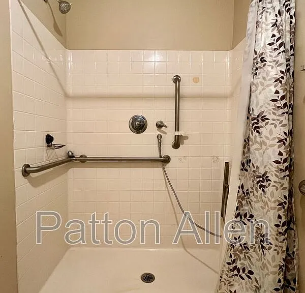 8 Zell Ln #A — Photo 22