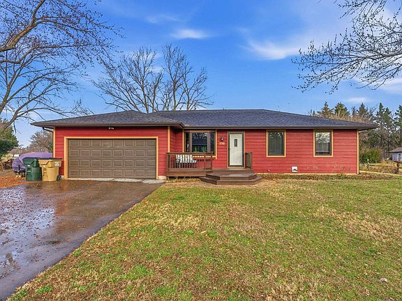 4th image of 801 Random Rd