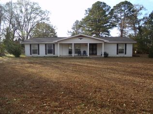 706 Warpath Rd, Columbus, MS 39702