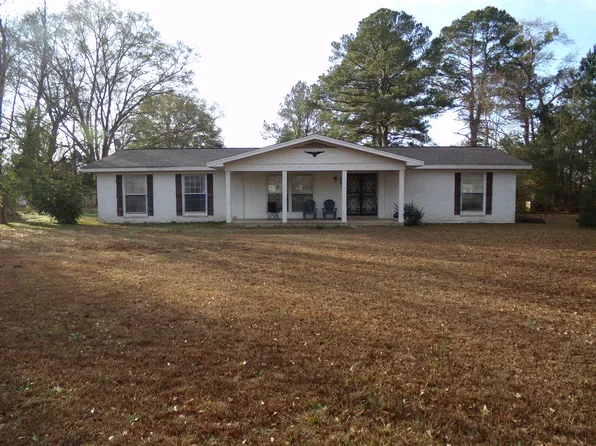 706 Warpath Rd, Columbus, MS 39702