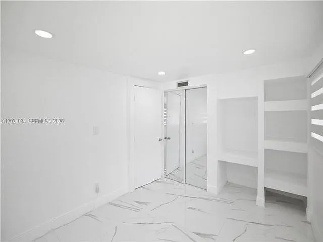 7051 SW 29th St — Photo 10