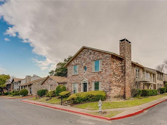 2nd image of 8926 N Plaza Ct #50