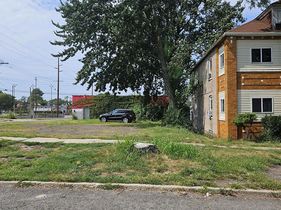 2nd image of 3588-90 Massachusetts St