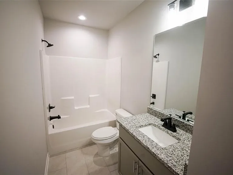 1740 Bolton Rd NW — Photo 34